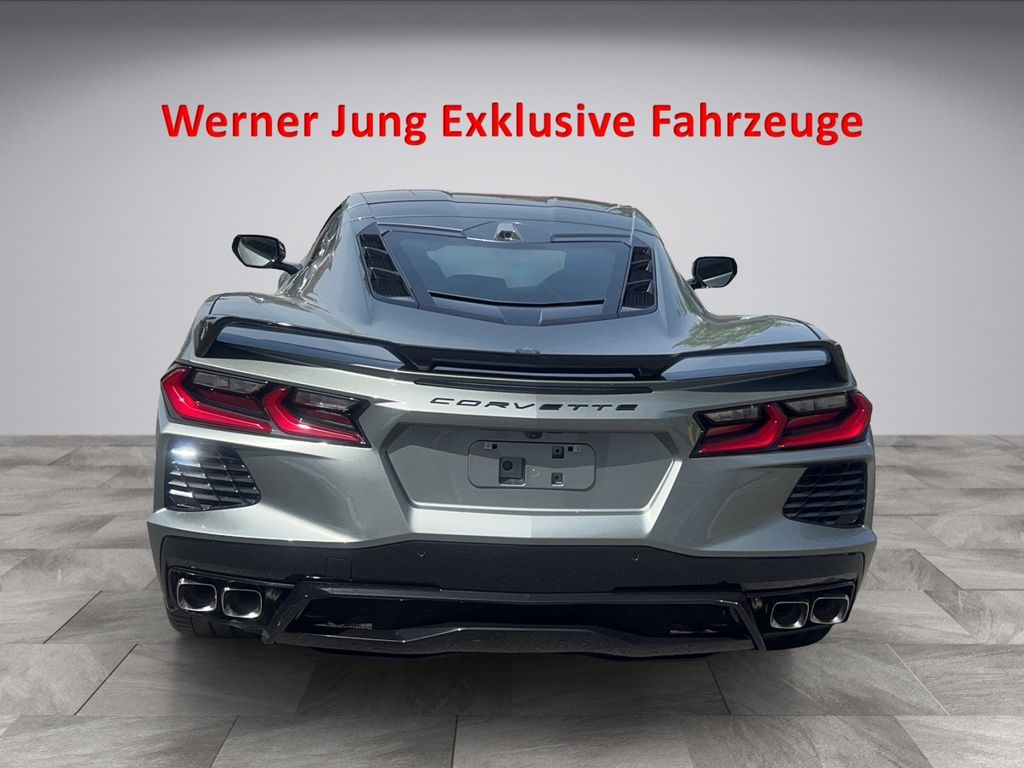 Corvette C8