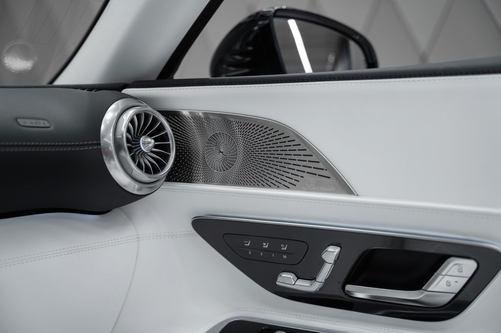 Mercedes-Benz SL 680 2025