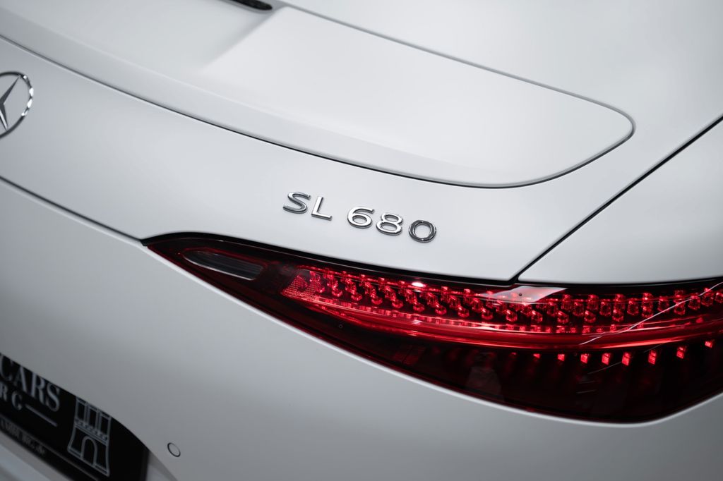 Mercedes-Benz SL 680 2025