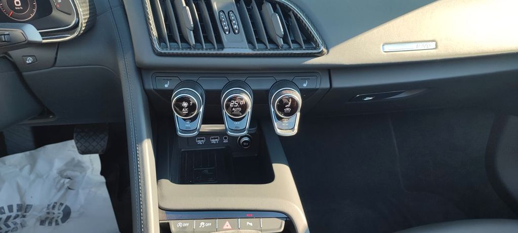 Audi R8 2024