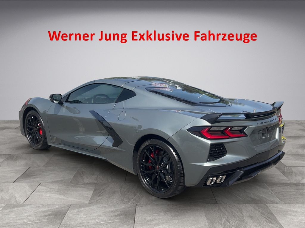 Corvette C8