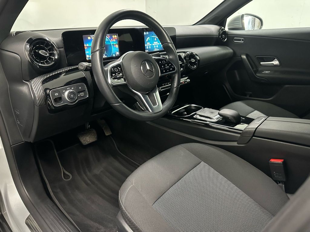Mercedes-Benz A 200 2022