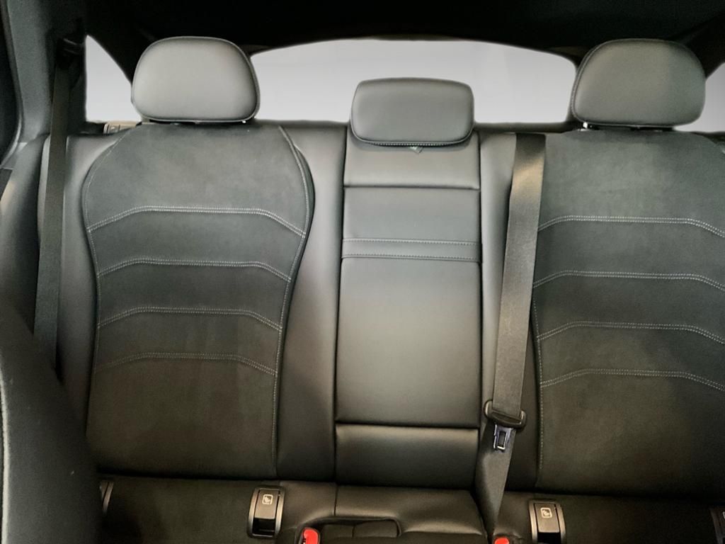 Mercedes-Benz E 300 2025