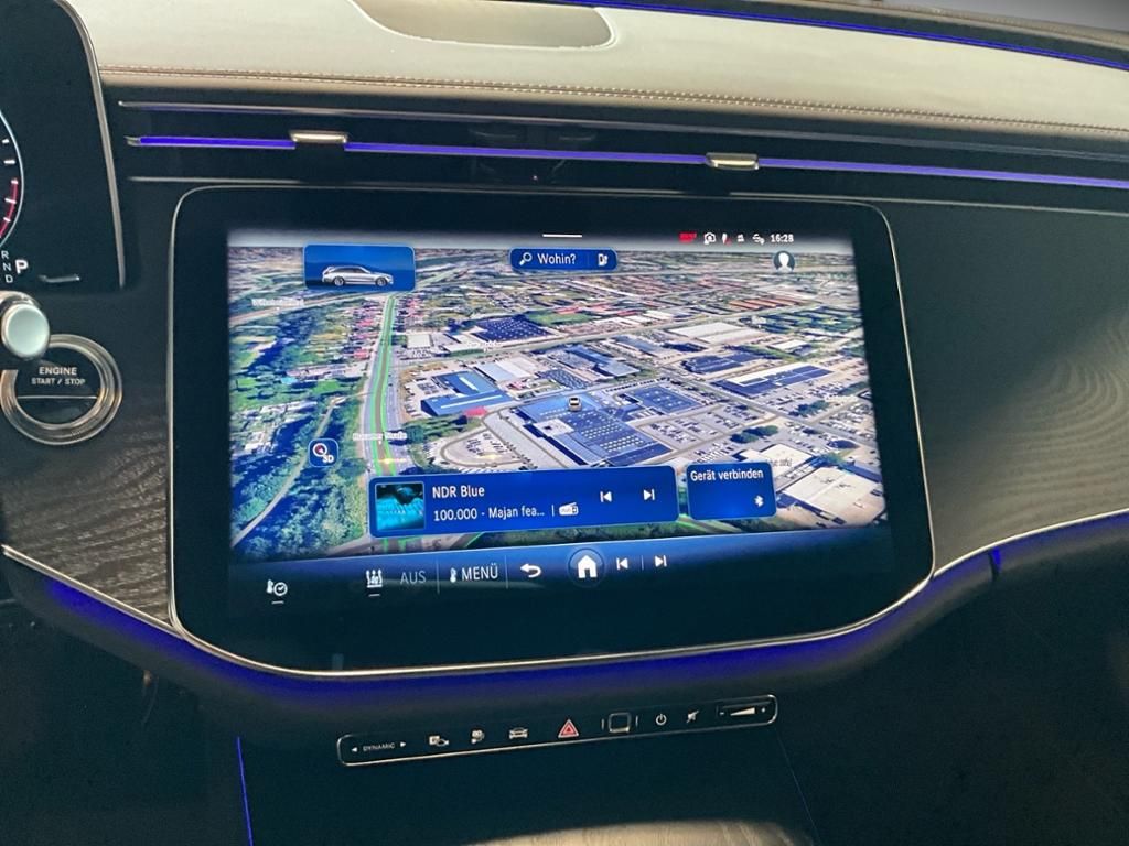 Mercedes-Benz E 300 2025