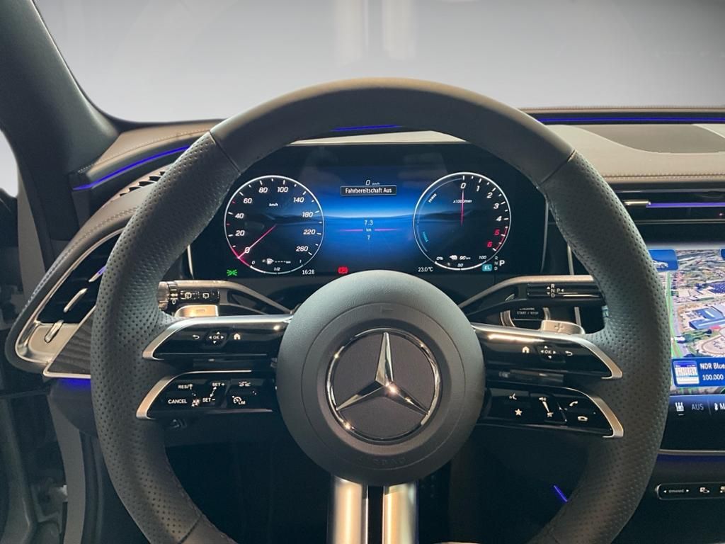 Mercedes-Benz E 300 2025