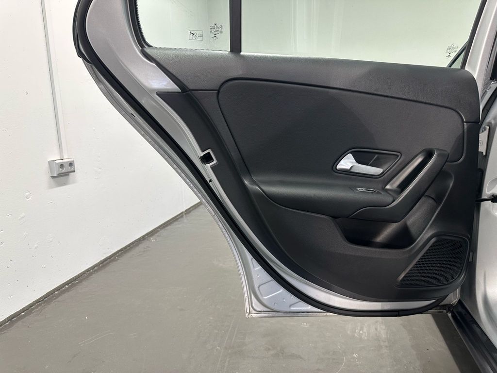 Mercedes-Benz A 200 2022