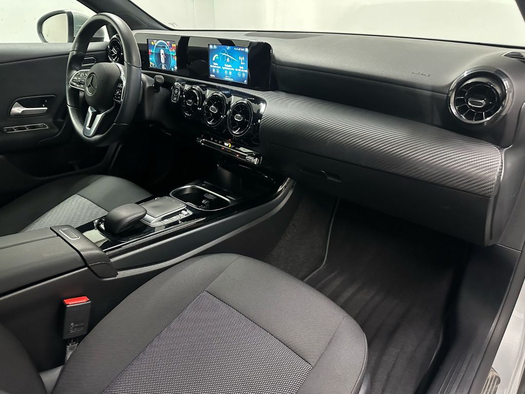 Mercedes-Benz A 200 2022