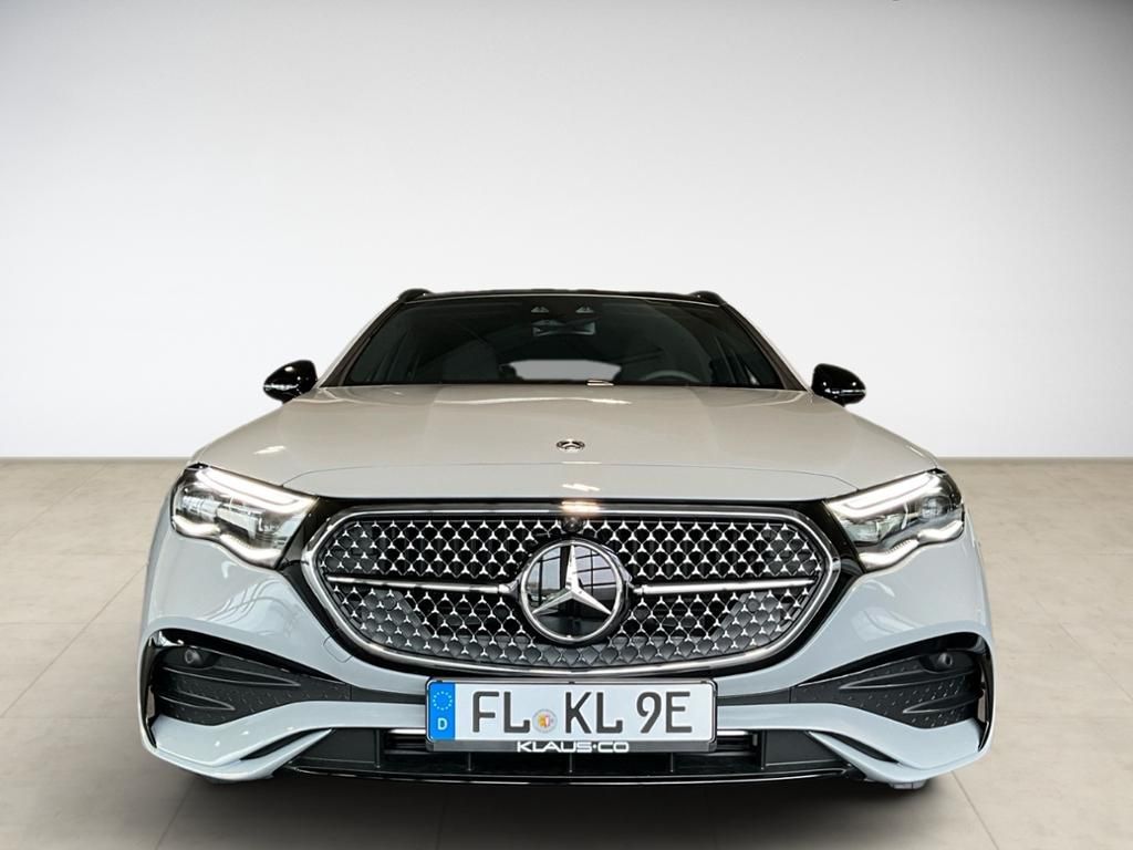 Mercedes-Benz E 300 2025