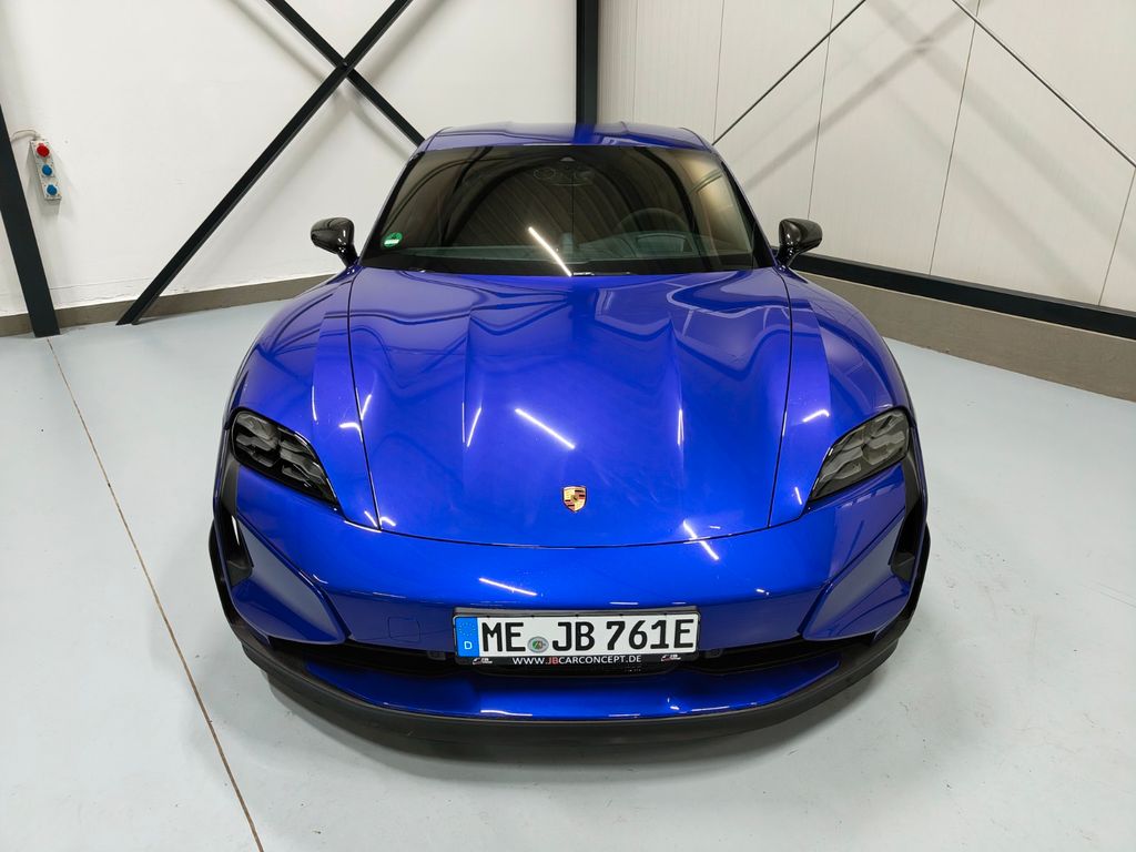 Porsche Taycan 2024