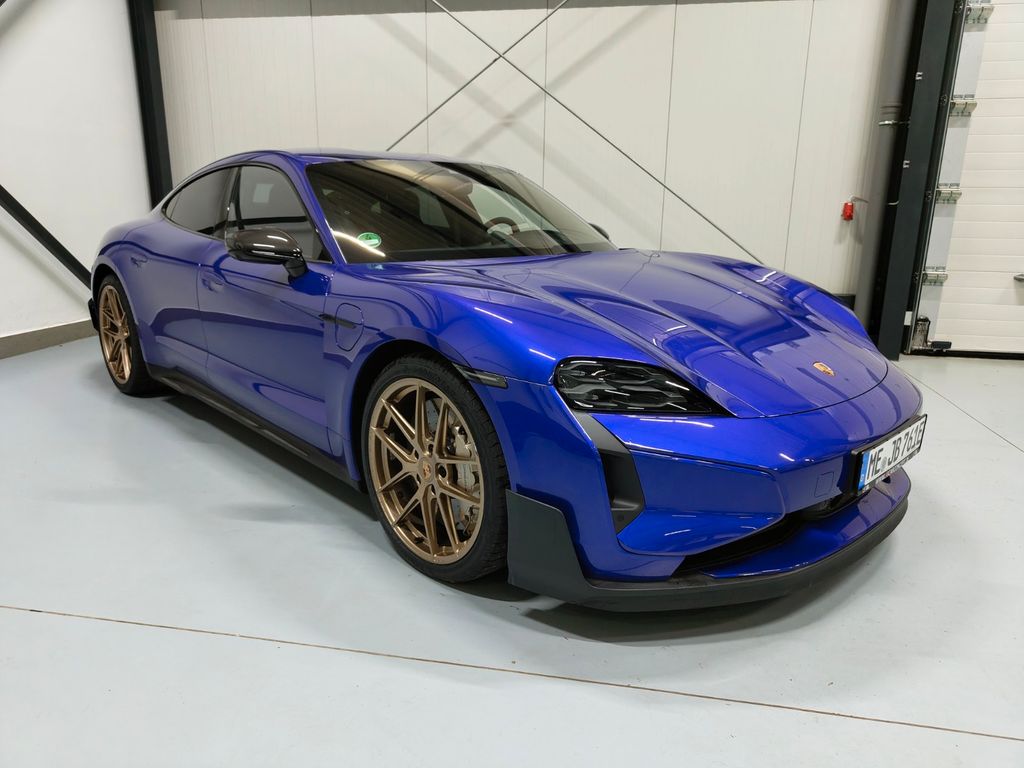 Porsche Taycan 2024