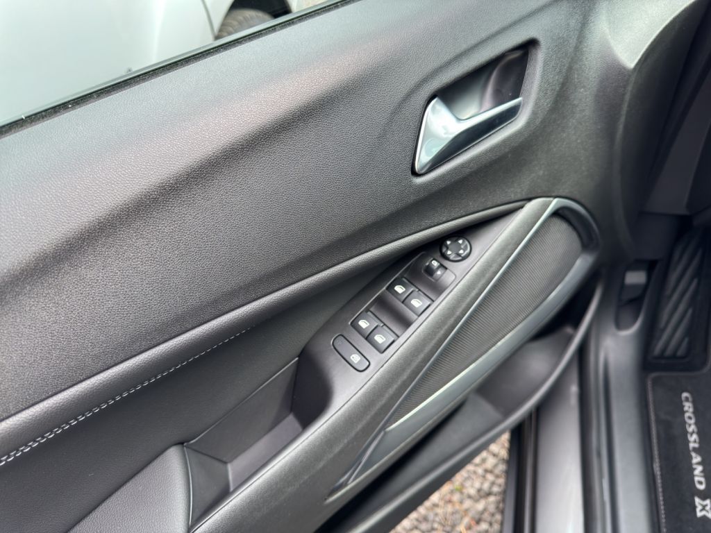 Opel Crossland (X) 2023