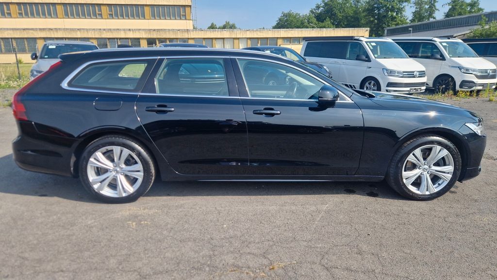 Volvo V90 2021