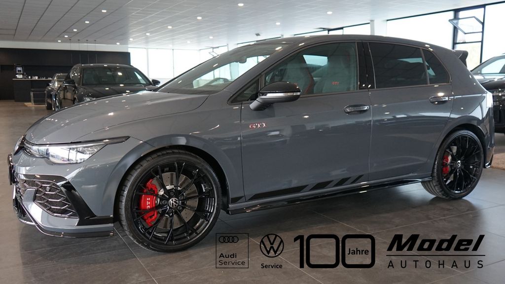 Volkswagen Golf 2025