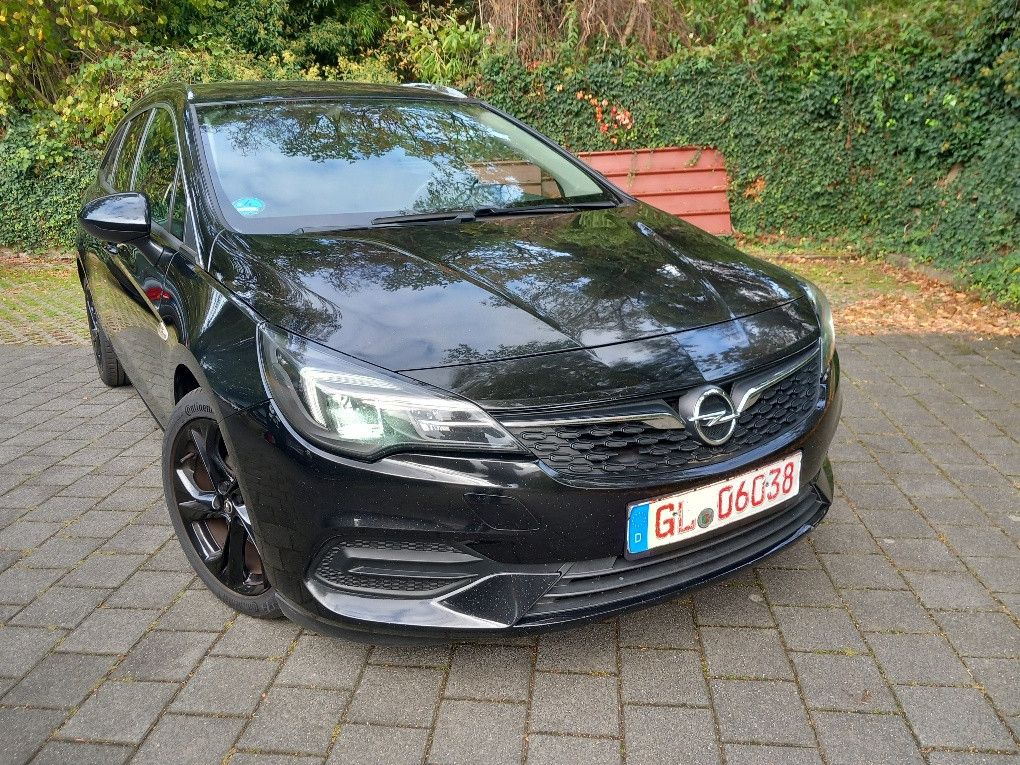 Opel Astra 2021