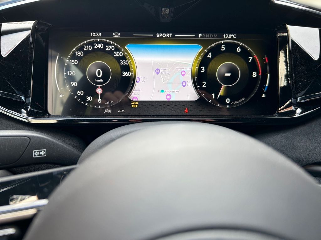 Aston Martin V8 Vantage 2024