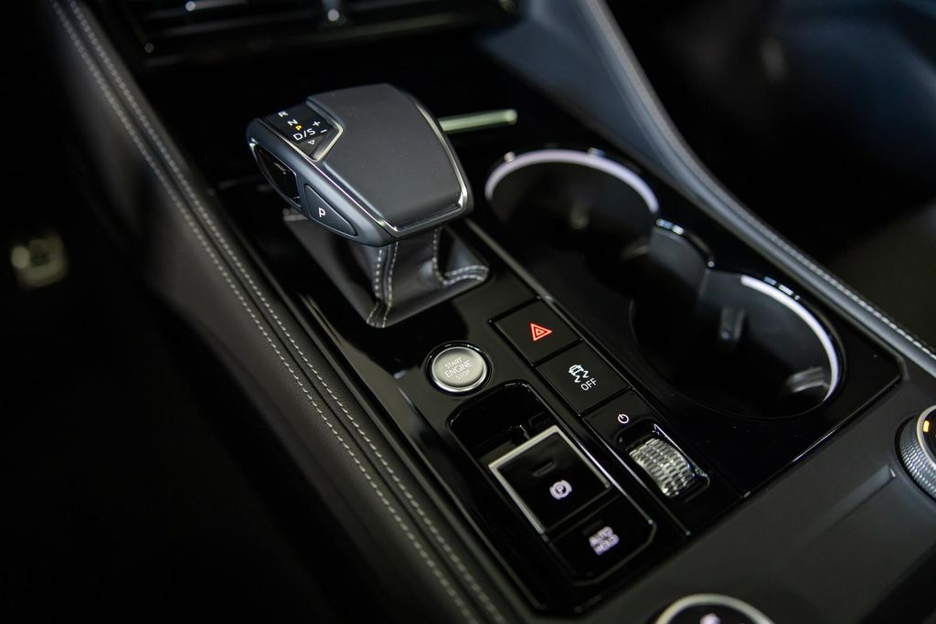 Volkswagen Touareg 2025