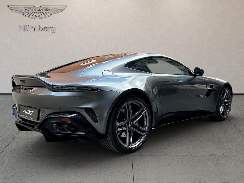 Aston Martin V8 Vantage 2024