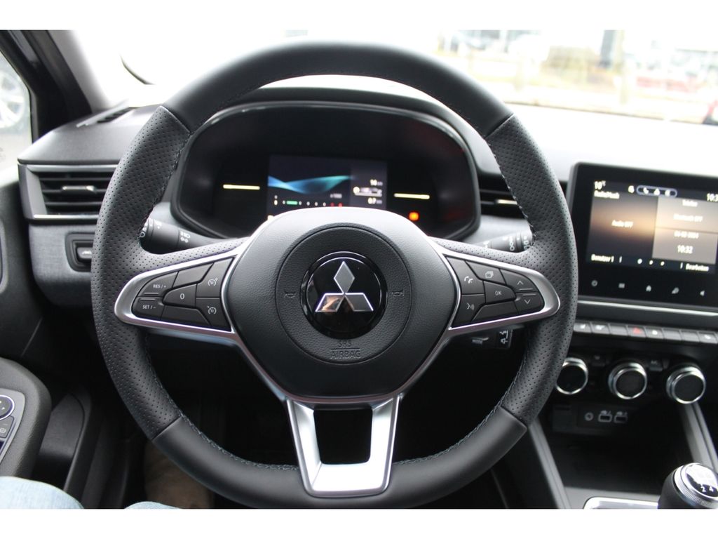 Mitsubishi Colt 2025