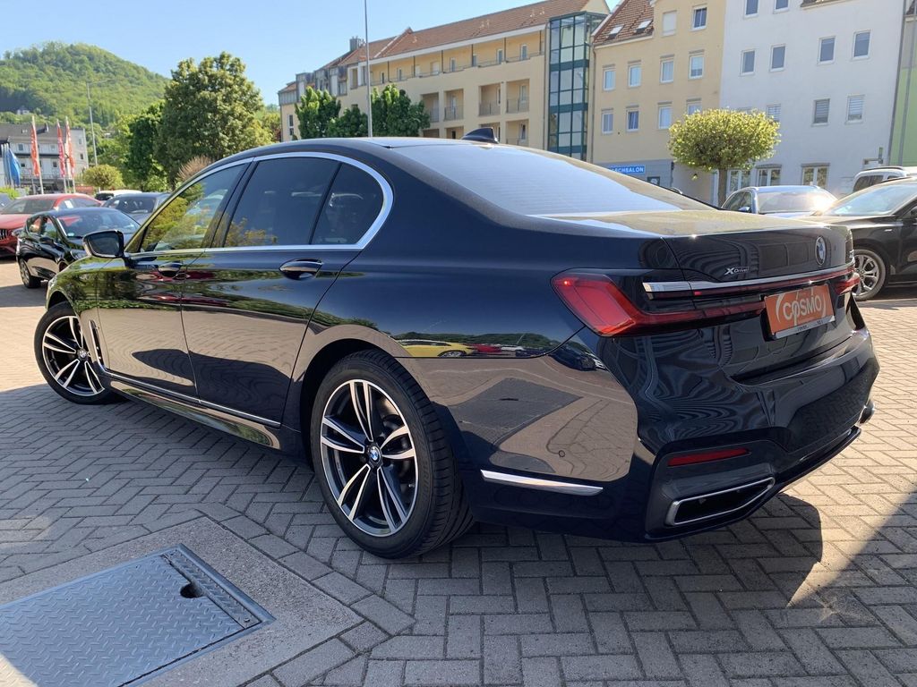 BMW 750 2019