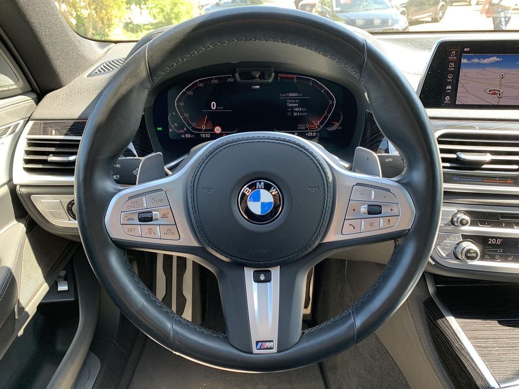 BMW 750 2019