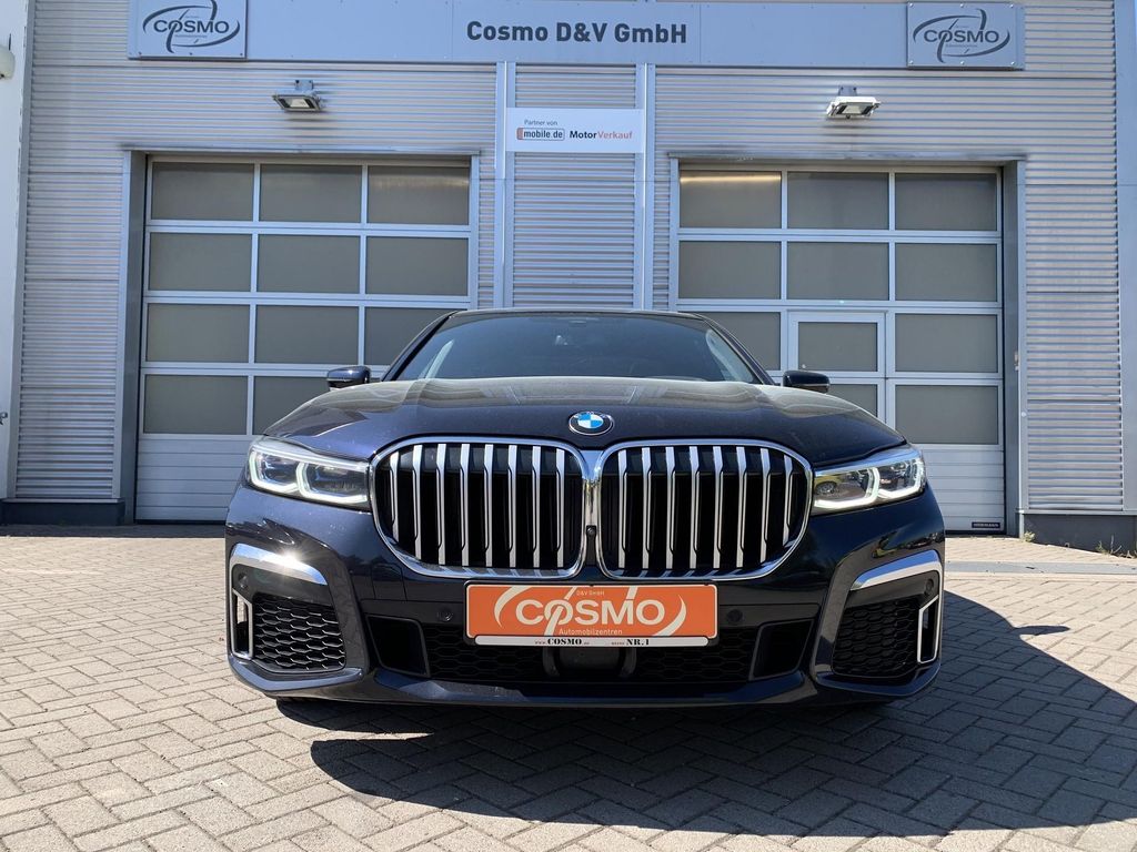 BMW 750 2019