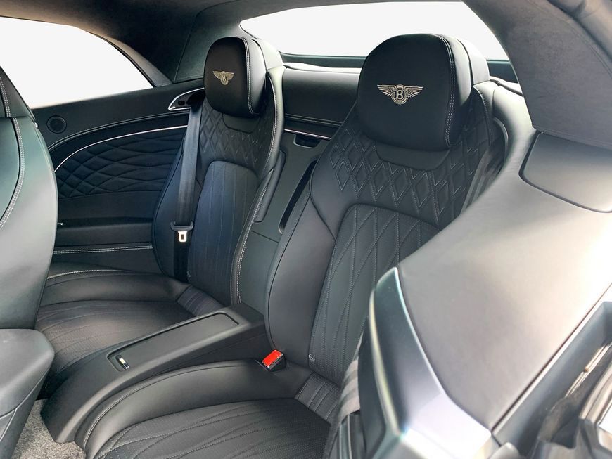 Bentley Continental GTC 2024