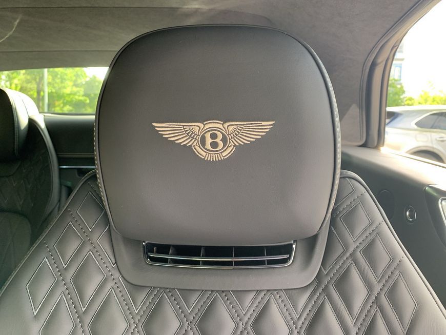 Bentley Continental GTC 2024