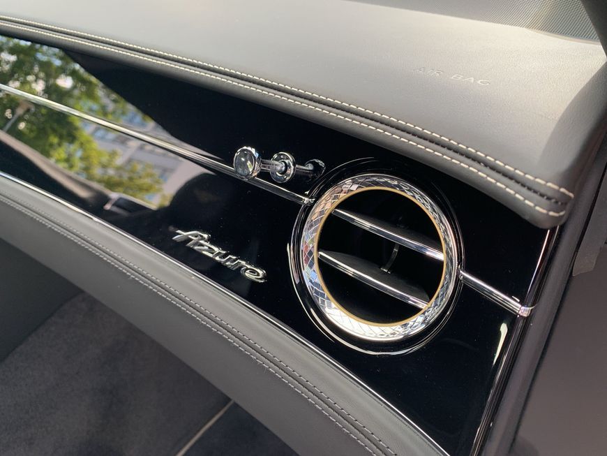 Bentley Continental GTC 2024