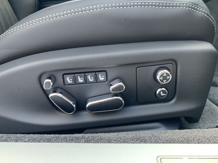 Bentley Continental GTC 2024