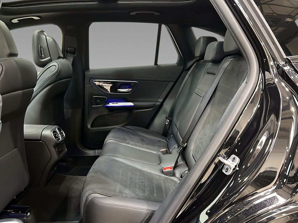 Mercedes-Benz GLC 300 2025