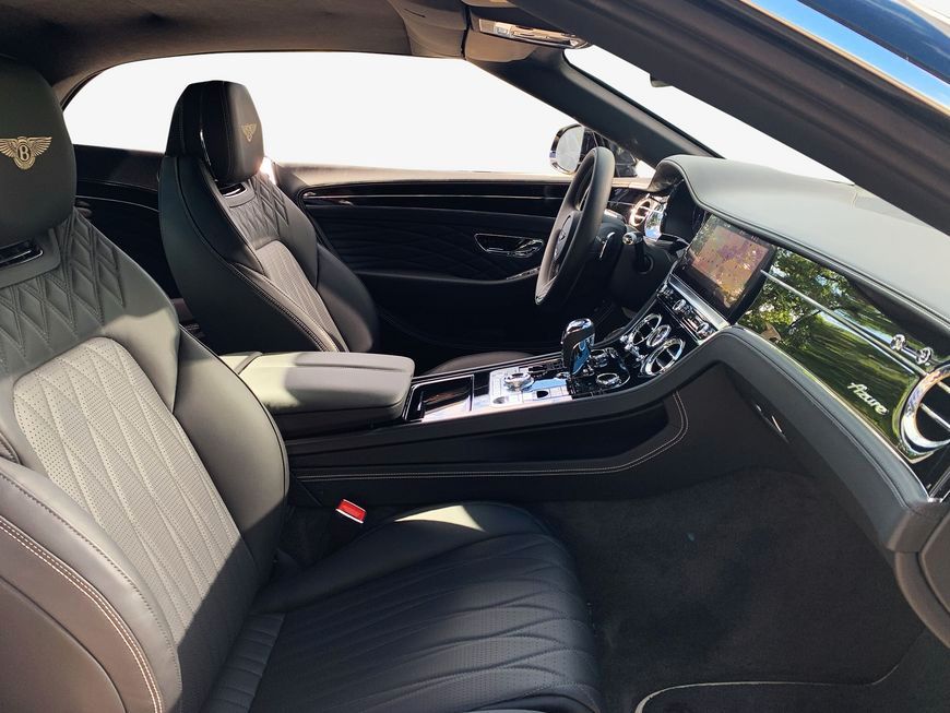 Bentley Continental GTC 2024