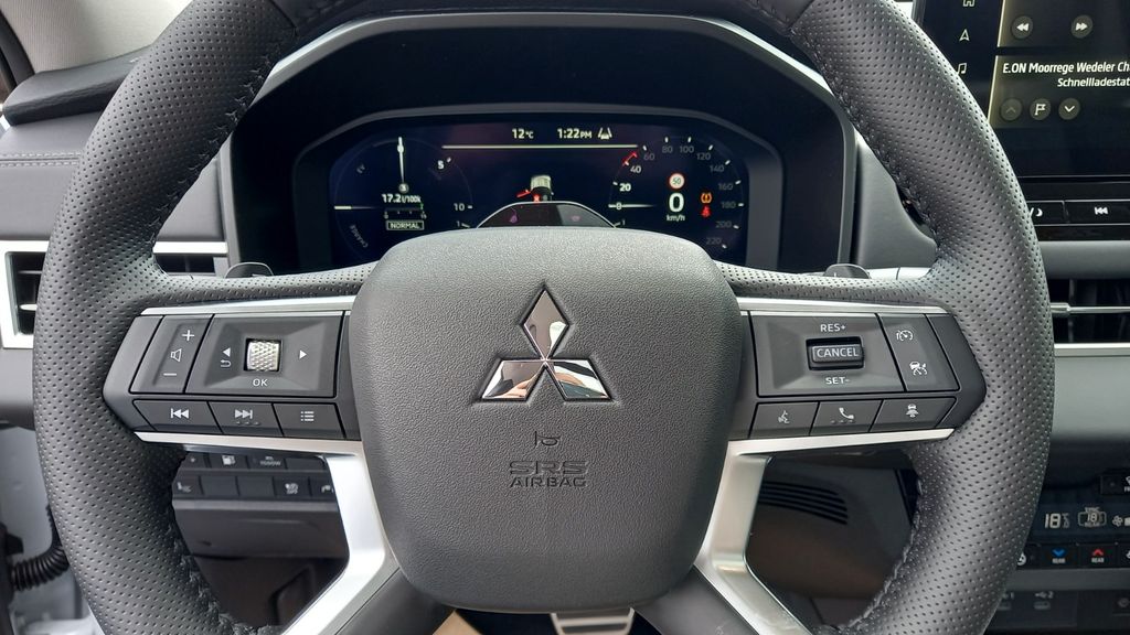 Mitsubishi Plug-in Hybrid Outlander 2025