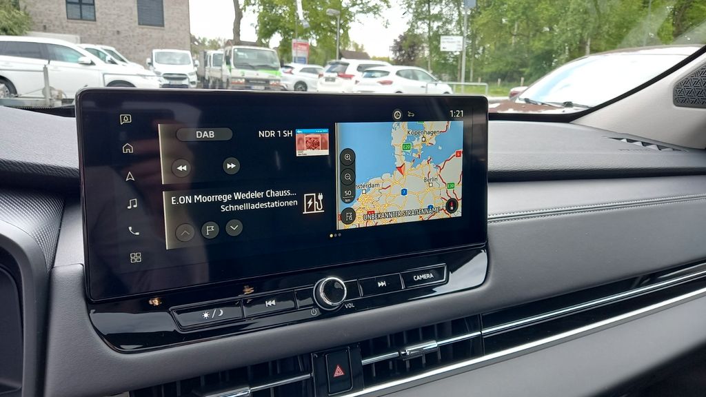 Mitsubishi Plug-in Hybrid Outlander 2025