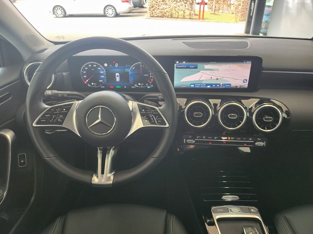 Mercedes-Benz A 250 2023