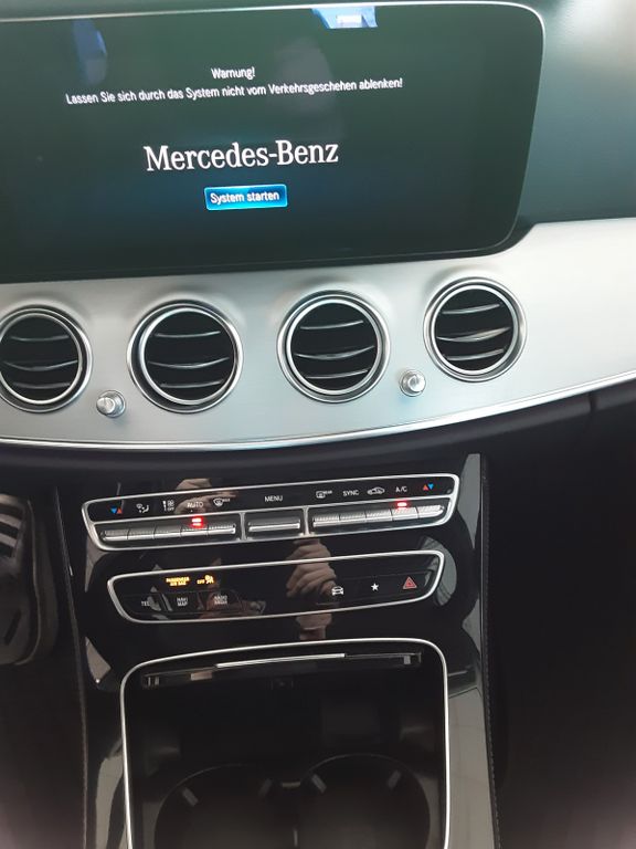 Mercedes-Benz E 220 2021