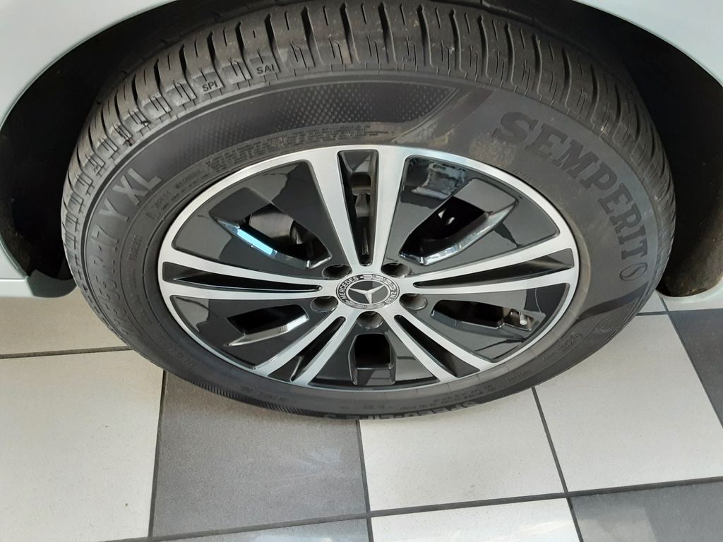 Mercedes-Benz E 220 2021