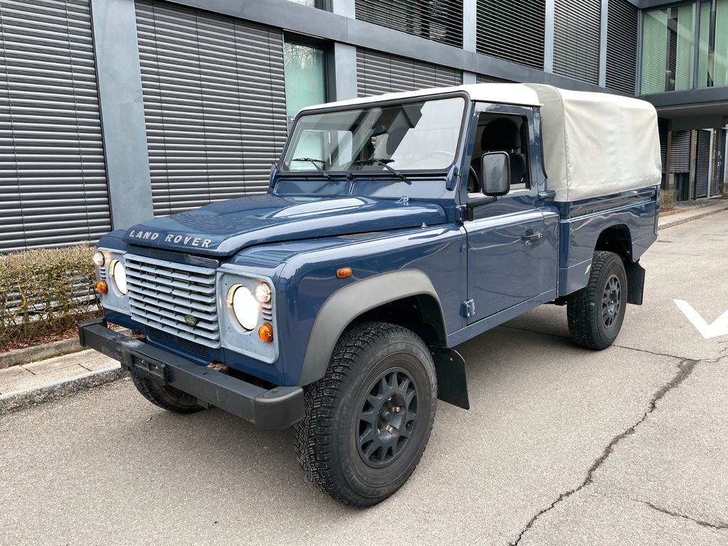 Land Rover Defender 2010
