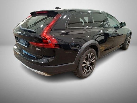 Volvo V90 Cross Country 2024
