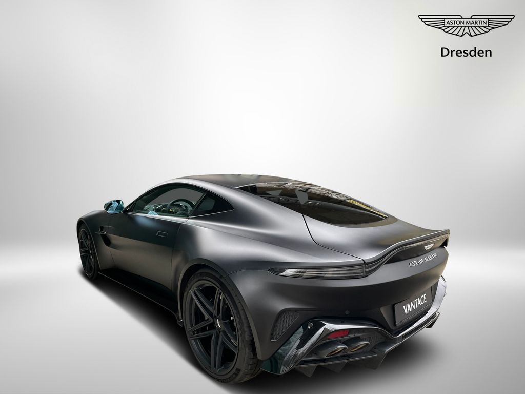 Aston Martin V8 Vantage 2024