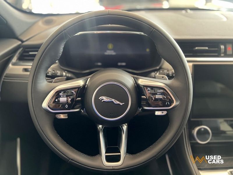 Jaguar F-Pace 2024