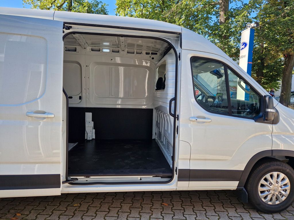 Maxus Deliver 9 2024