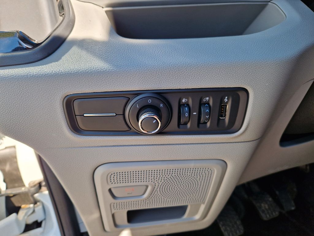 Maxus Deliver 9 2024