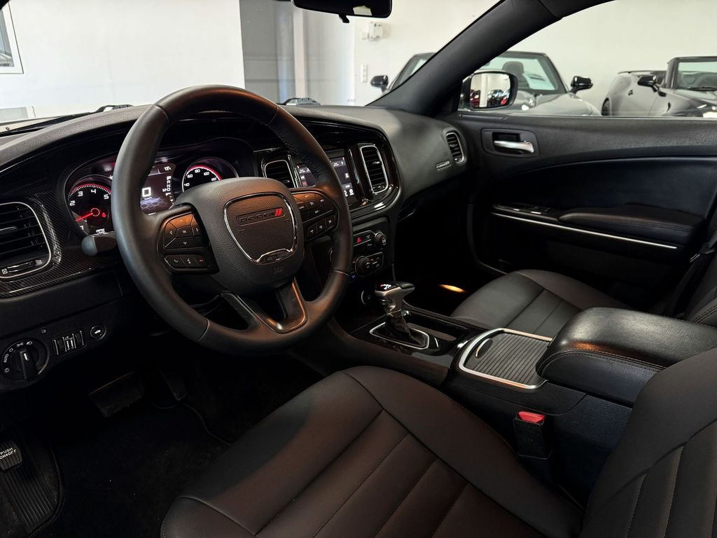 Dodge Charger 2021