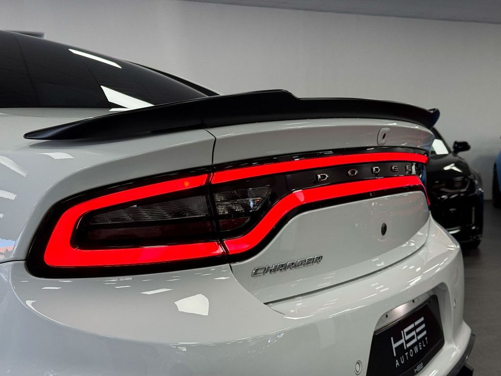 Dodge Charger 2021