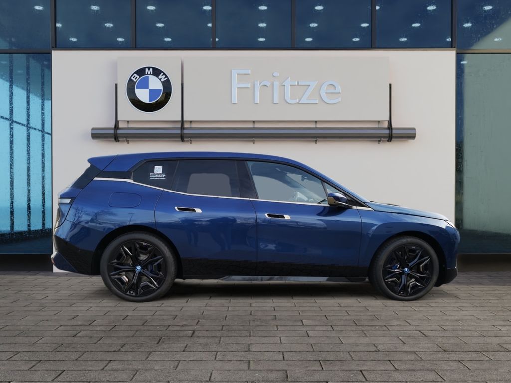 BMW iX 2023