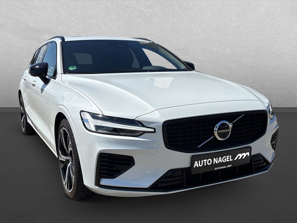 Volvo V60 2025