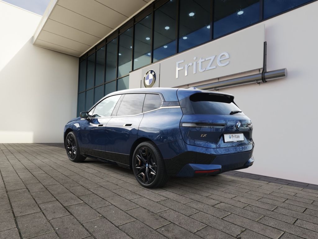 BMW iX 2023