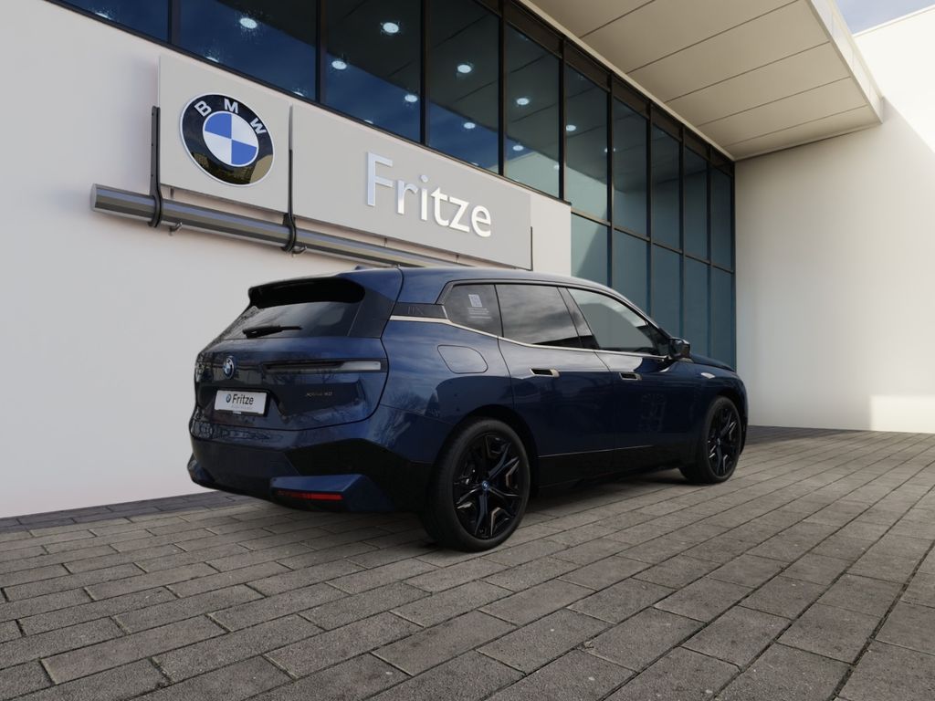 BMW iX 2023