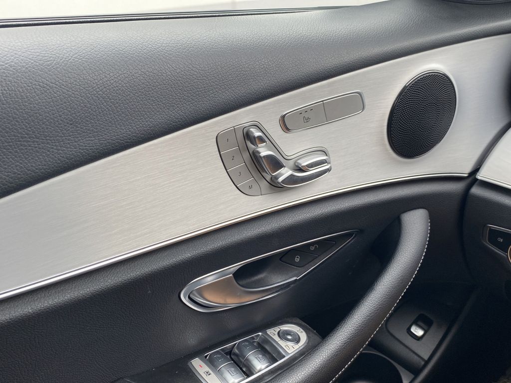 Mercedes-Benz E 300 2021