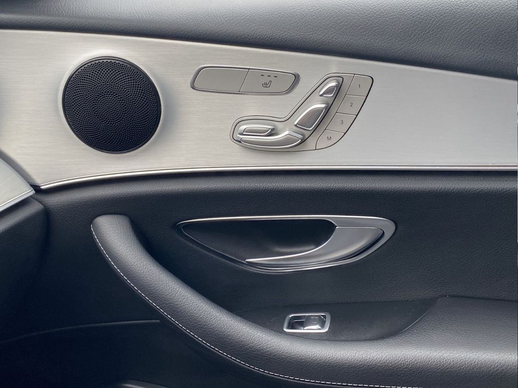 Mercedes-Benz E 300 2021